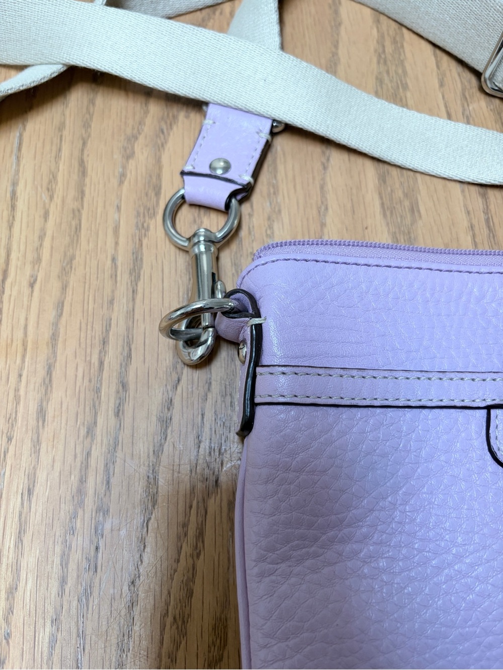 COACH Lilac Pebbled Leather Swingpack with Matching Hang Tag 2010’s - Picture 7 of 11